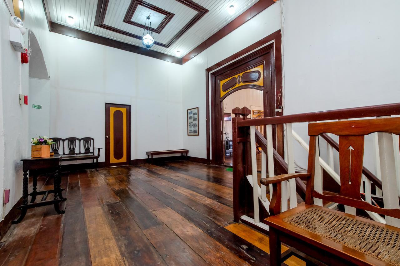 Zen Rooms Calle Crisologo 비간 외부 사진