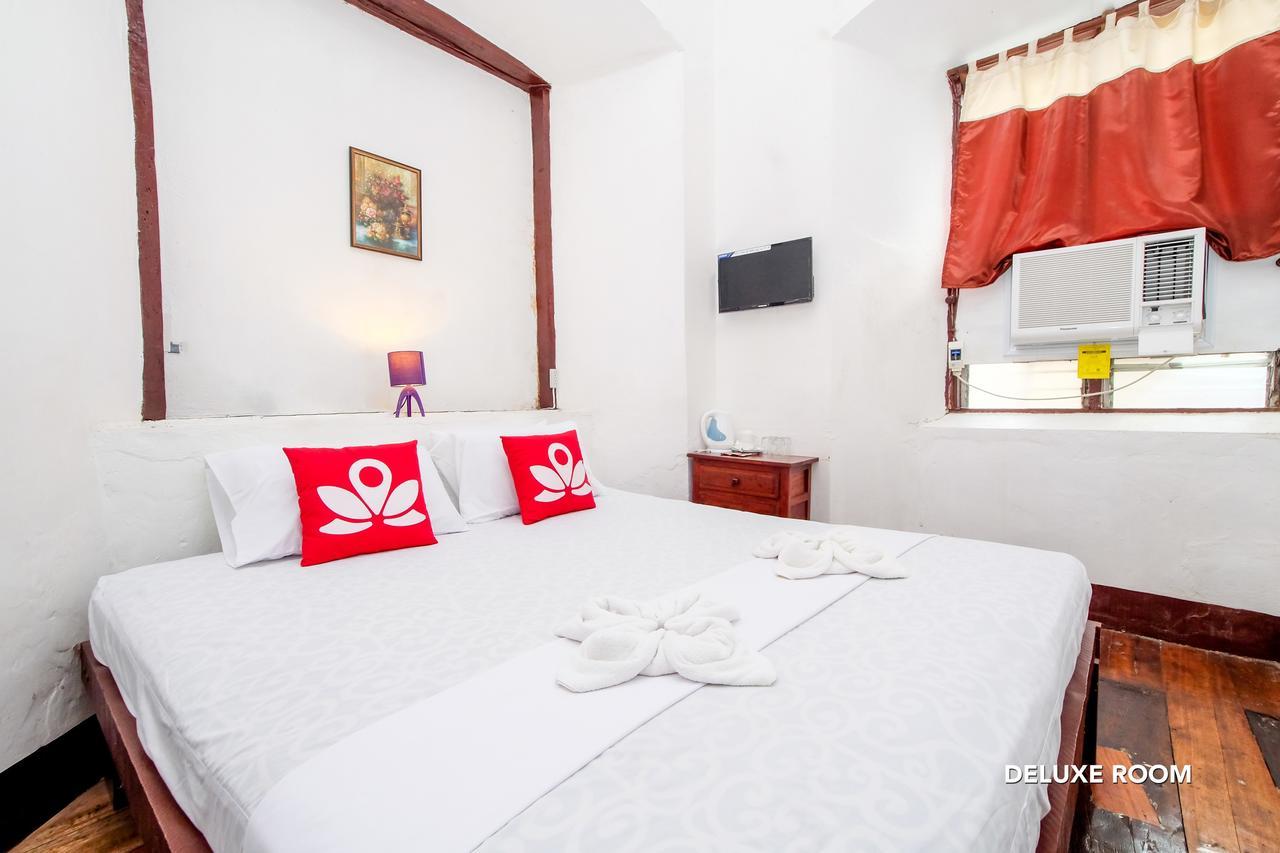 Zen Rooms Calle Crisologo 비간 외부 사진