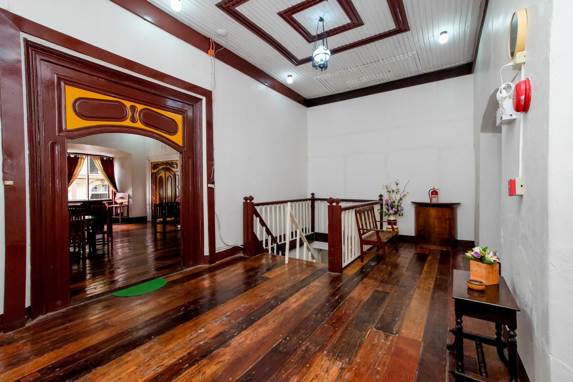 Zen Rooms Calle Crisologo 비간 외부 사진